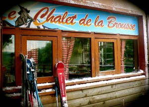 visuel du film Safari – décors français et direction artistique Isabelle Delbecq