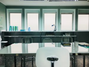 décor En famille – cabinet de médecin – Isabelle Delbecq