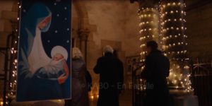 décor En famille – décor crèche vivante installation – Isabelle Delbecq