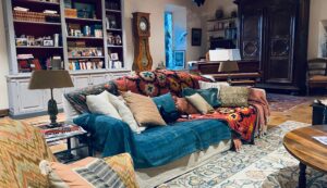 décor Chers Parents – salon du mas provençal – Isabelle Delbecq