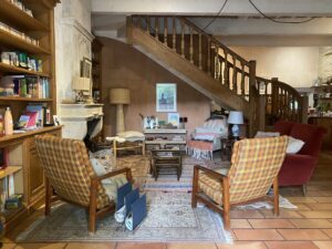 décor Chers Parents – espace de discussion familiale – Isabelle Delbecq