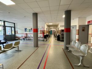 décor Le Nounou – urgences d'hopital – Isabelle Delbecq