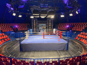 décor Challenger – grand ring sous chapiteau – Isabelle Delbecq